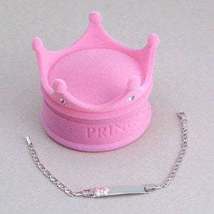Or massif 14 carats, papillon en émail, bracelet plaque gravée, bracelet en or bébé fille, carte d'identité personnalisée 9 carats, bracelet en or, bracelet de baptême