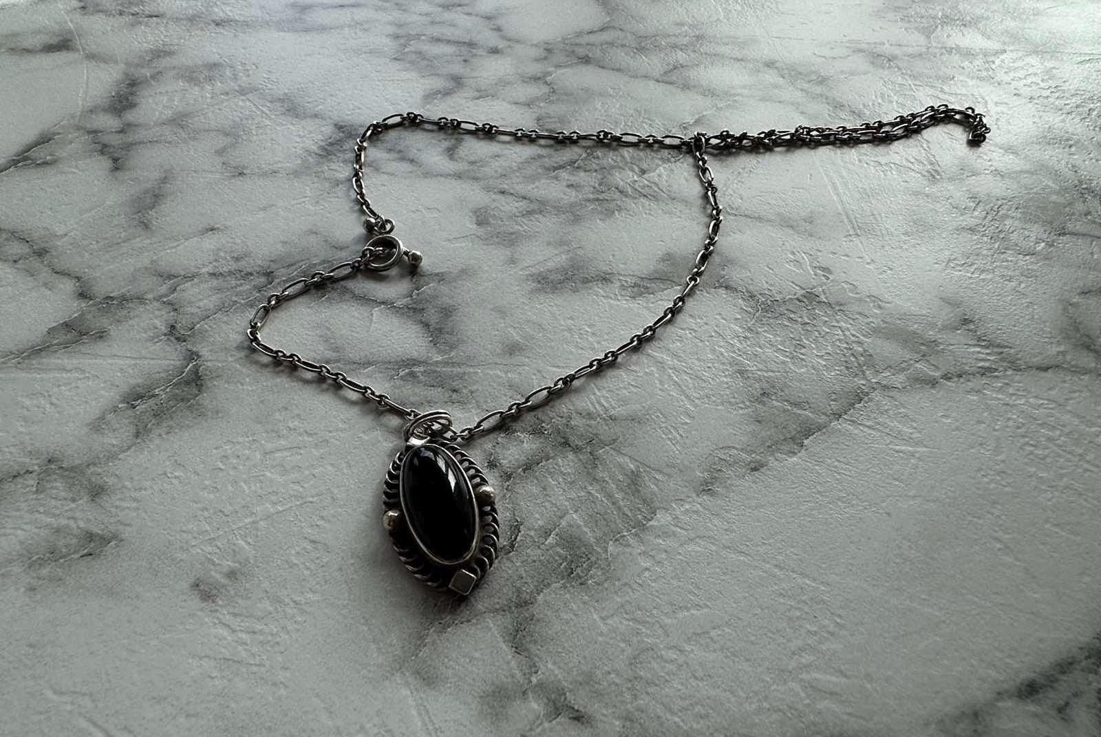 ジョージ ジェンセン スターリングシルバーペンダント オブ ザ イヤー