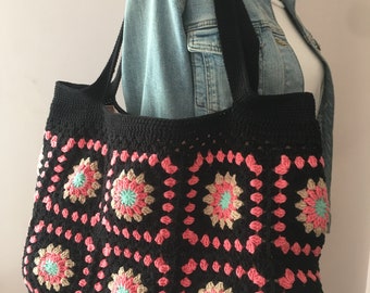 Granny Square Bag, Crochet Shoulder Bag, Black Granny Square Shoulder Bag, Crochet Purse, Boho Crochet Tote Bag, Crochet Beach Tote, Crochet