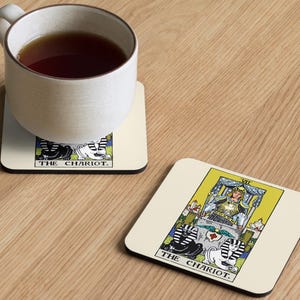 Posavasos con tapa de corcho de la carta del Tarot El Carro