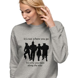 It's not where you go, its who you meet - Fleece Pullover