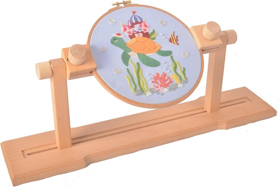 Adjustable Embroidery Hoop Stand, Wooden Cross Stitch Stand Holder for DIY Craft Sewing, Easy Operation Lifesaver Embroidery Supplies