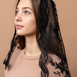 Black Traditional Catholic d shape Mantilla veil, black Lace scarf, black church veil 003