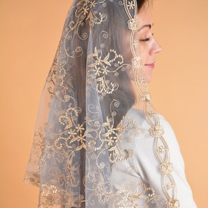 Long Gold Chapel veil,  latin mass veil, veil for church, catholic mass veil, cathedral veil lace