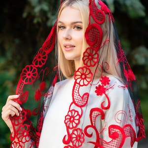 Long lace chapel veil, Our lady of Lourdes veil, lace chapel veil with red flowers, lace church veil, 013