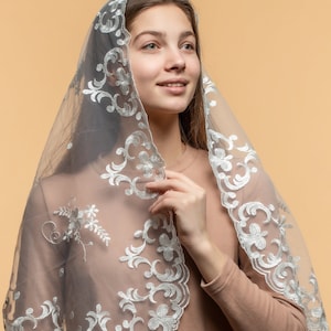Lace chapel veil with floral design, classic lace chapel veil, Catholic head covering veil 012