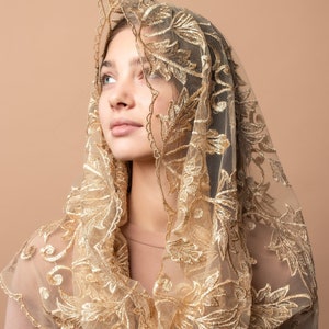 Infinity Gold Mass veil, Infinity veil Mantilla, Faith Head Coverings Holy, Chapel Veils Bild 1