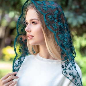 Lace Chapel Veil, Green Triangle Veil, latin Mass veil,  short Mantilla