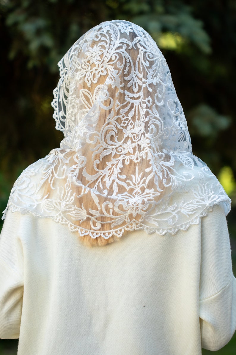 new-ivory-traditional-catholic-d-shape-mantilla-veil-ivory-lace-scarf