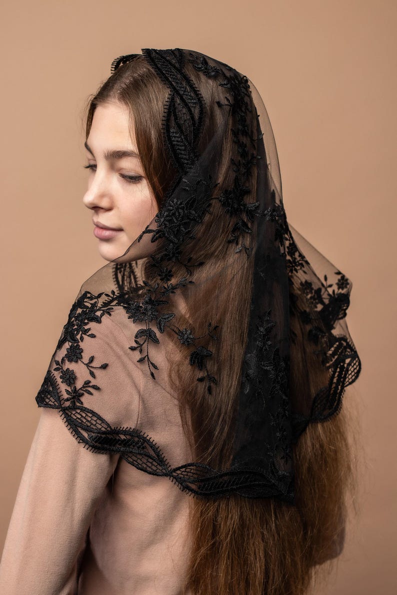 Black Traditional Catholic d shape Mantilla veil, black Lace scarf, black church veil 003 image 5