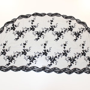 Black Traditional Catholic d shape Mantilla veil, black Lace scarf, black church veil 003 image 4