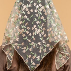 Floral Triangle Lace Veil, Lace Chapel Veil, latin Mass veil image 5