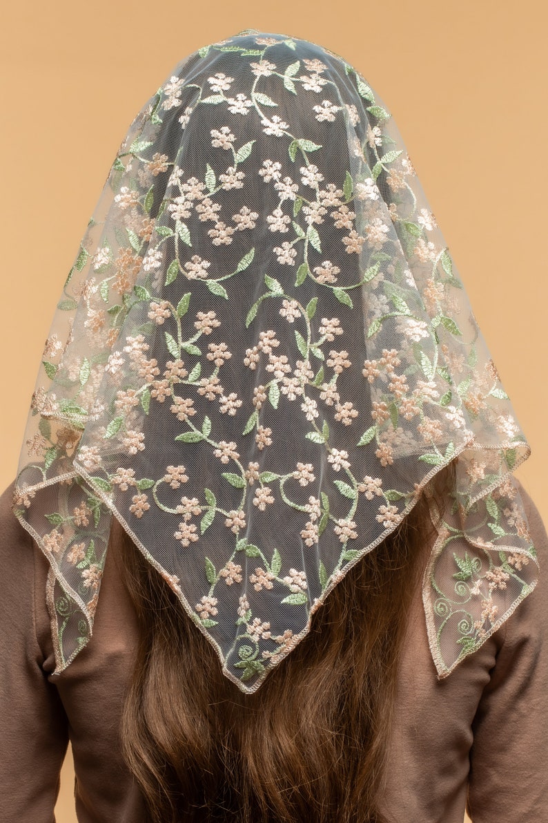 Floral Triangle Lace Veil, Lace Chapel Veil, latin Mass veil image 5