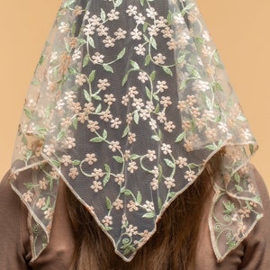 Floral Triangle Lace Veil, Lace Chapel Veil, latin Mass veil image 3