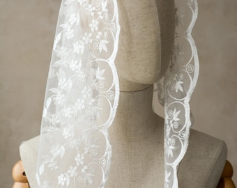 Ivory Triangle Lace Veil, Lace Chapel Veil, latin Mass veil