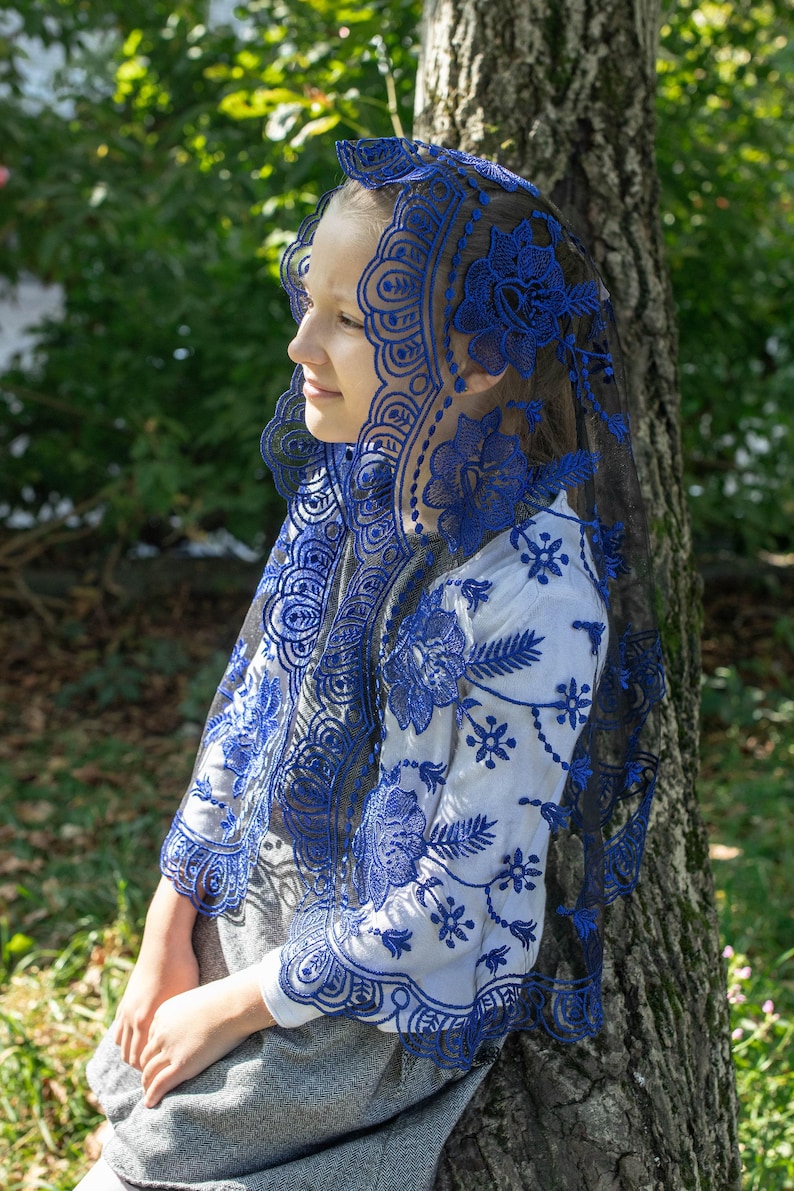 Our Lady of Guadalupe veil, Catholic chapel veil, long black chapel mantilla, Classic Catholic veil with floral lace image 6