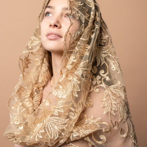 Infinity Gold Mass veil, Infinity veil Mantilla, Faith Head Coverings Holy, Chapel Veils Bild 4