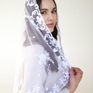 Ivory Traditional Catholic d shape Mantilla veil, ivory Lace scarf, white church veil