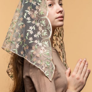 Floral Triangle Lace Veil, Lace Chapel Veil, latin Mass veil image 6