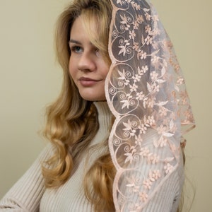 Triangle Peach Veil, Latin Mass Veil, Lace Chapel Veil Mantilla - Etsy