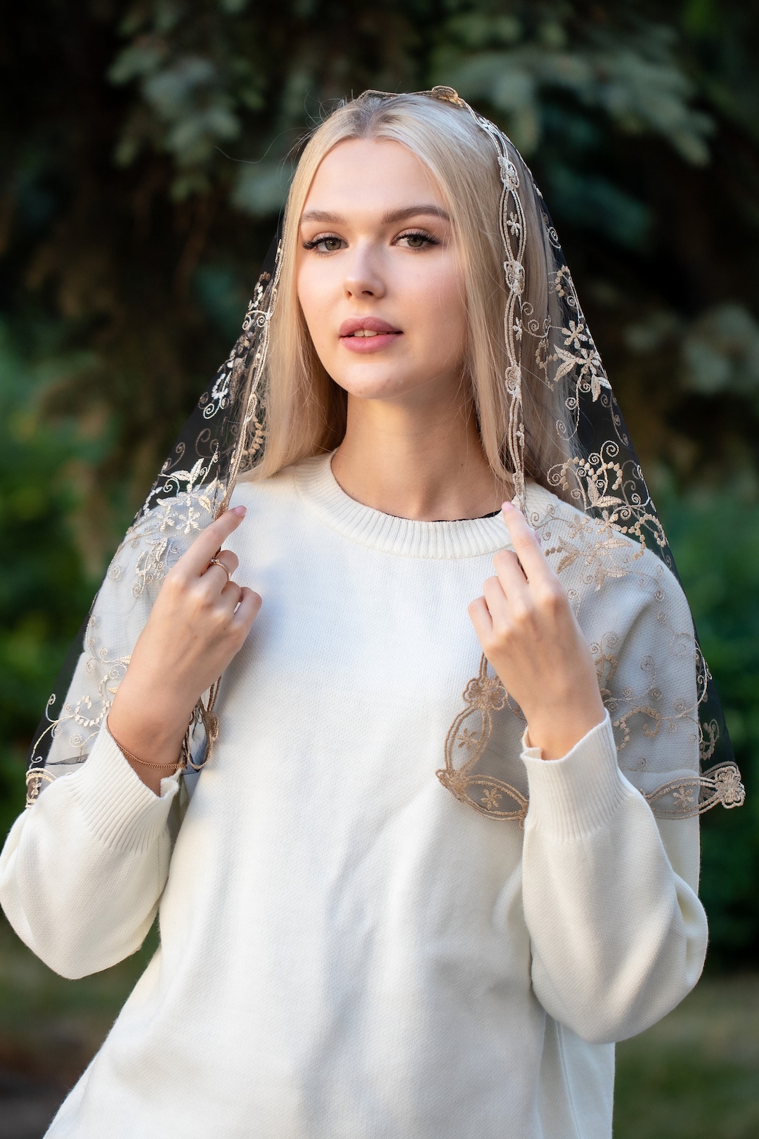 Gold Chapel Veil, Lace Chapel Veil Mantilla, D Shape Veil Latin Mass ...