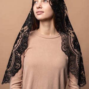 Our Lady of Guadalupe veil, Catholic chapel veil, long black chapel mantilla, Classic Catholic veil with floral lace image 3