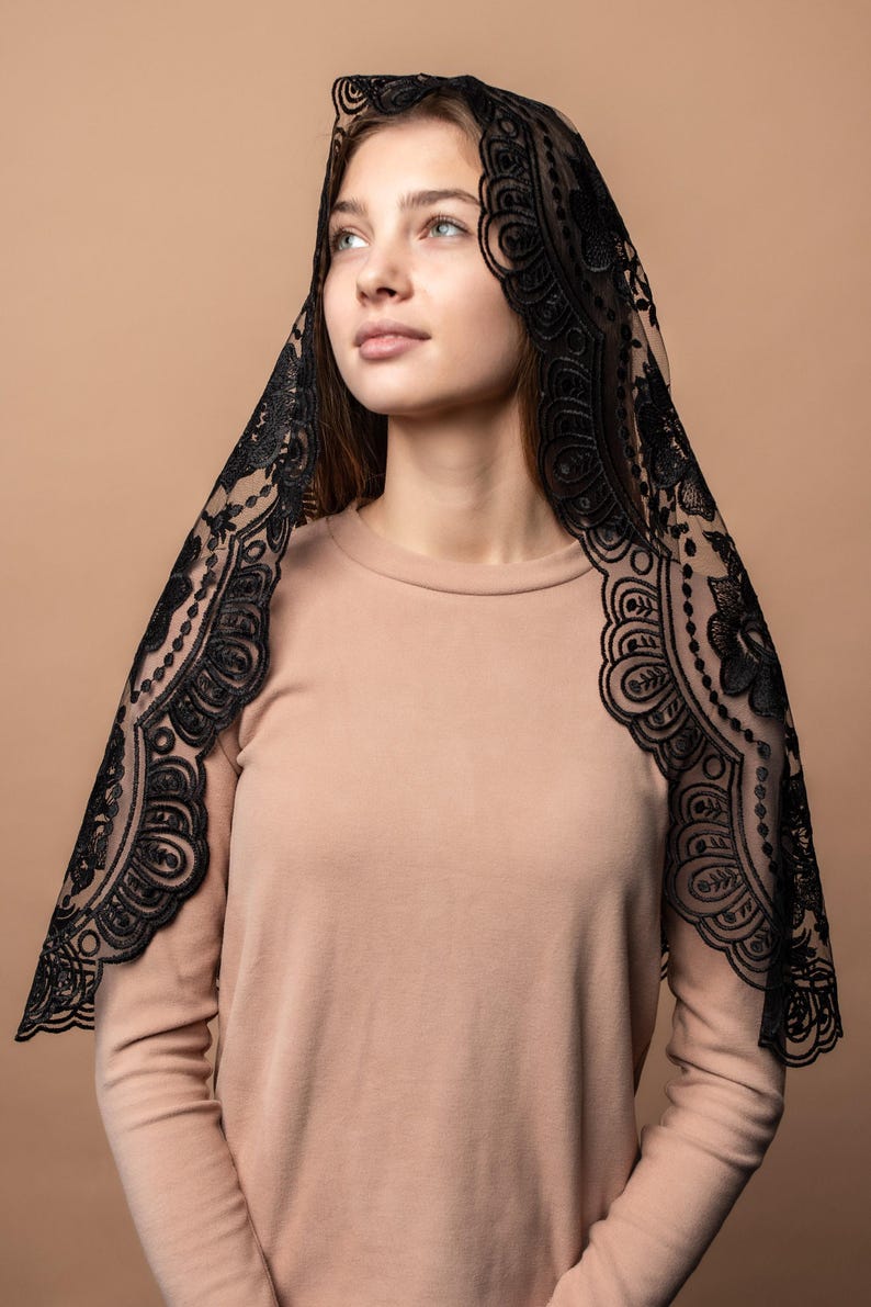 Our Lady of Guadalupe veil, Catholic chapel veil, long black chapel mantilla, Classic Catholic veil with floral lace image 3