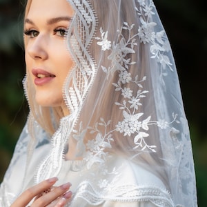 Ivory Traditional Catholic Veil, ivory Lace scarf, church veil