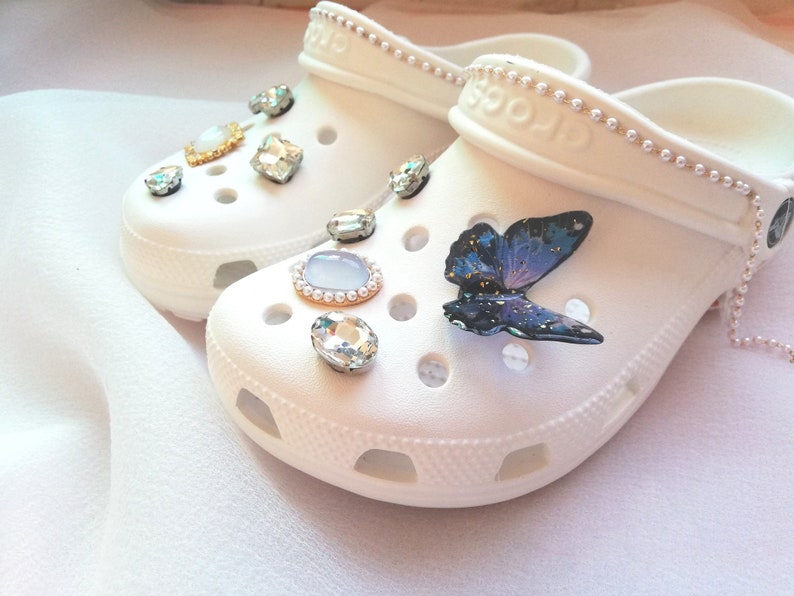 croc decorations name