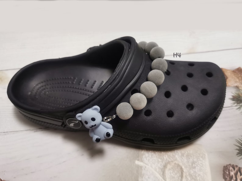 crocs clog chain