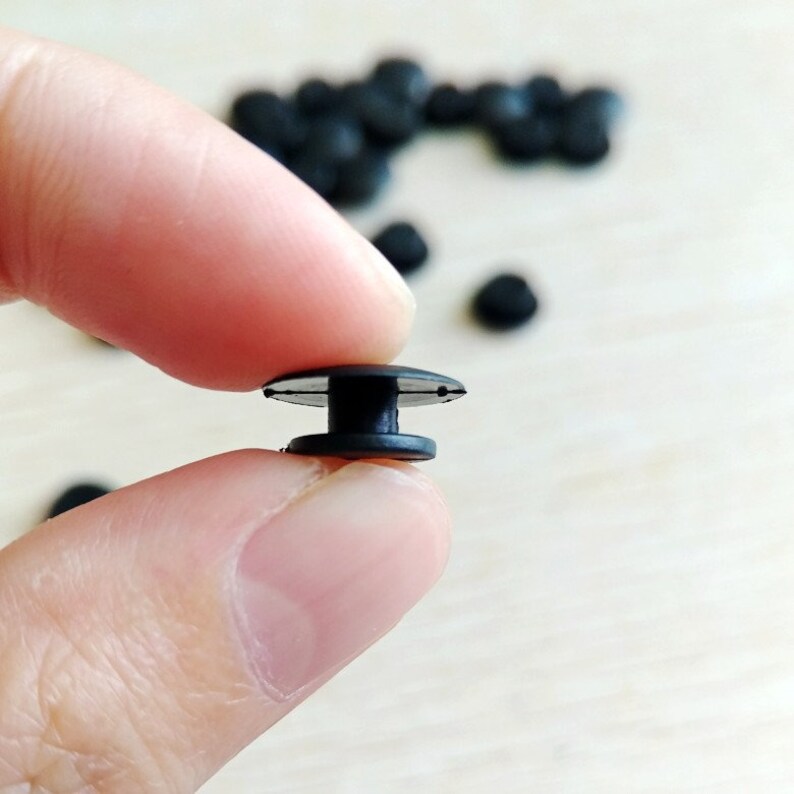 back buttons for crocs amazon