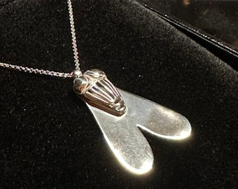 The Fly of Valour 𓆦 Pendant with 16” Necklace - Sterling Silver - Ancient Egyptian Jewelry Replica