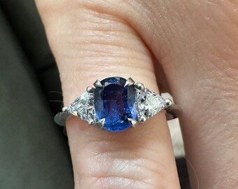 Trinity Ring Platinum with 0.95ct Cushion Cut Natural Blue Sapphire and Trilion Diamonds VS-2, F-G
