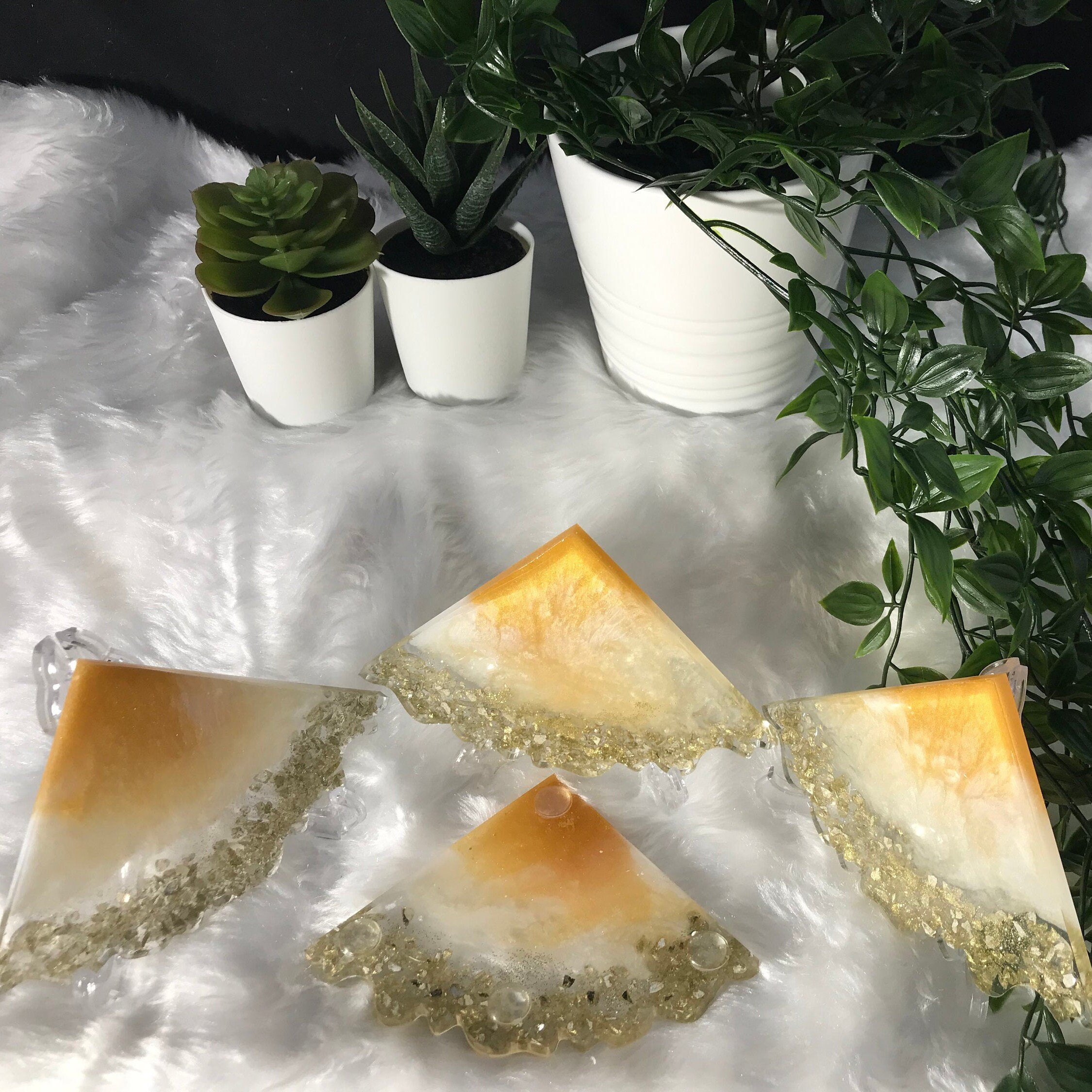 Gold & White Agate Slice Geode Epoxy Resin Coaster Set of ...