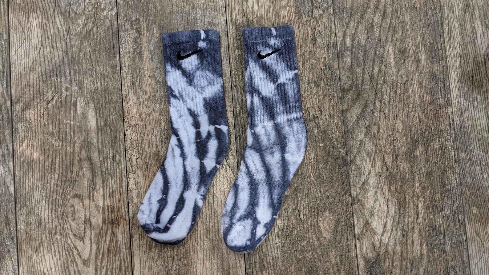crew socks tie dye
