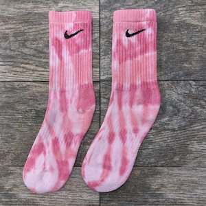 Breast cancer awareness nike socks hot sale