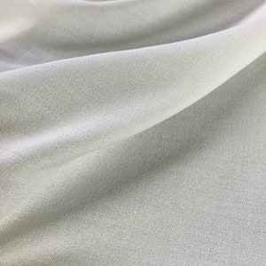 Bamboo crepe fabric / 100% bamboo / Natural white / Unprocessed / 120gsm weight / 150cm width / Clothing fabric / Sell by the meter