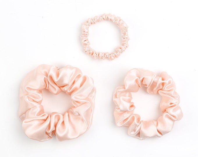 22 momme silk scrunchies set / 100% silk / 1cm, 3.5cm, 5cm width / A set of silk scrunchies in 3 different sizes of the same color