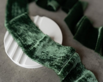 HUNTER velvet ribbon Hand dyed Green Christmas ribbon Raw edge Wedding Bouquet ribbon Frayed silk velvet ribbon Handmade