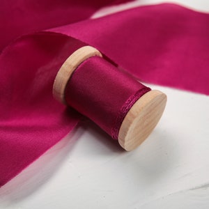 Fita de seda tingida à mão MERLOT Fita de buquê rasgada à mão para casamento cor de vinho