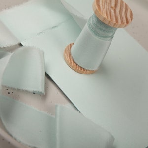 Ruban de soie SEAFOAM teint à la main Ruban de bouquet avec bord brut Ruban de soie teint à la main
