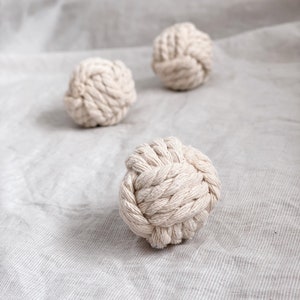 Cat toy macrame ball with bell | Cat ball
