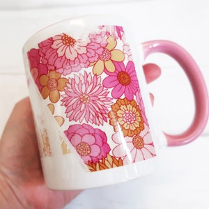 Vintage pink floral design mug