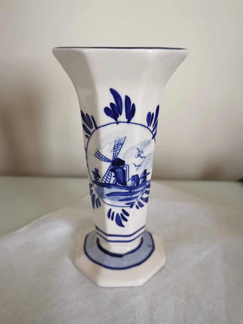 Small Hand painted Delfts Blue & white Tulip bud vase Etsy