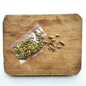 Whole Cardamom Pods (Cardamomo) Ceylon Cardamom Seeds 100% Pure Organic Natural Premium Quality From Sri Lanka