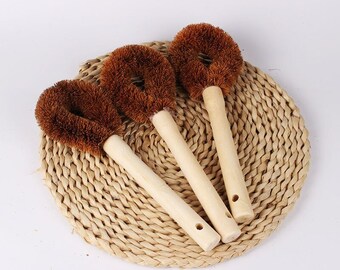 Natural Coconut Coir Pan Dish Scrubbing Brush Eco Friendly and Reusable Long Handle Wooden Kitchen Pot Brush