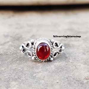 Natural Garnet Ring, 925 Sterling silver Ring, Garnet Silver Ring, Handmade Ring, Women Ring, Red Garnet Ring, Garnet Gemstone, Gift For Her