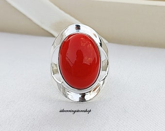 Anello ovale in corallo rosso fatto a mano: gioiello boho in argento sterling 925