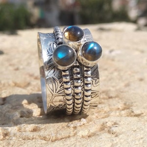 Labradorite Ring, 925 Solid Sterling Silver Ring, Spinner Ring, Handmade Ring, Labradorite Gemstone Ring, Band Ring, Silver Ring, jewelry.