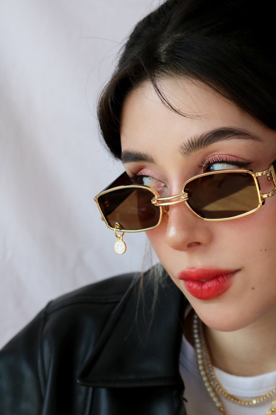 charm square sunglasses